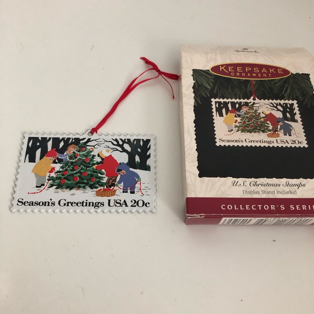 Vintage Hallmark Seasons Greetings USA 20 Cent Stamp